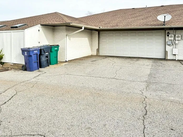 1510 Glenbrook Dr #1510 — Photo 9