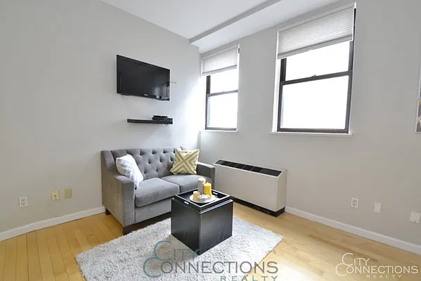 Rented by City Connections Realty | media 20