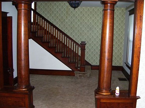 4th image of 2229 Redwood Ave