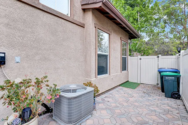 285 Woodcrest Ln — Photo 21