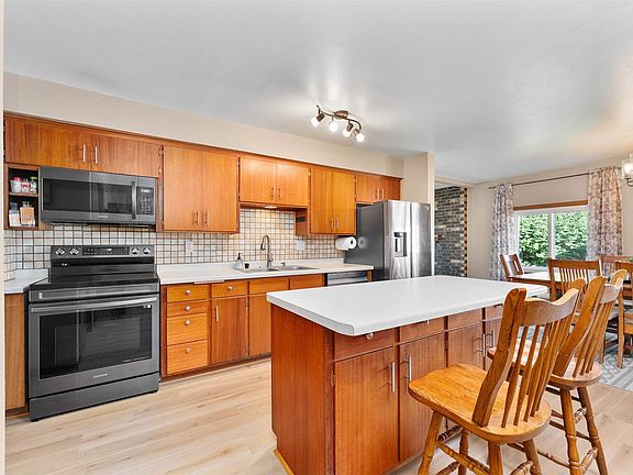 5th image of 2810 Sherman Street