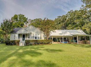 206 Adams St, Columbia, LA 71418