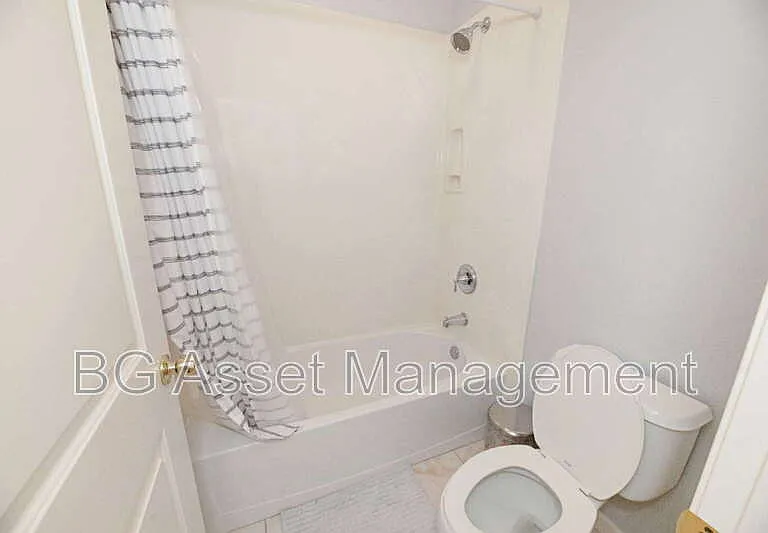 1653 Northshore Dr — Photo 28