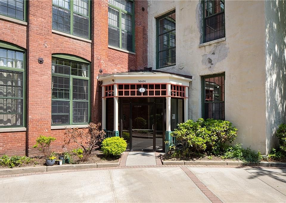 1st image of 15 Higgins St APT 420