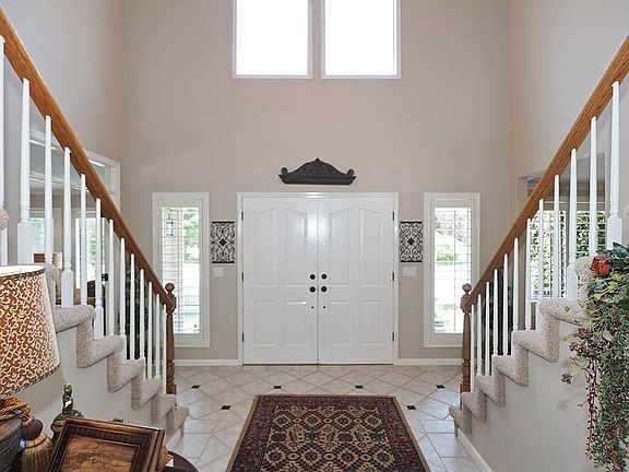 4th image of 2616 E Rockwell Dr