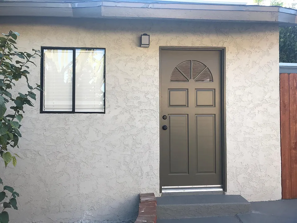 515 N Cabrillo Ave #B