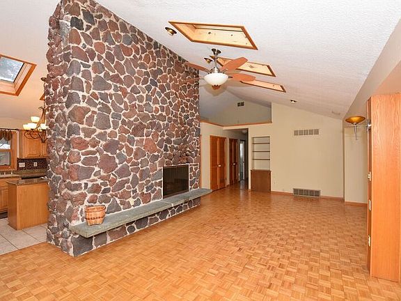 4th image of 11410 N Parkview Dr