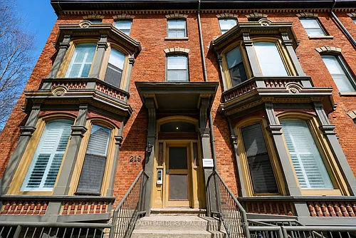 219 Jarvis St #5 Photo 1 219 Jarvis St #5 Photo 1
