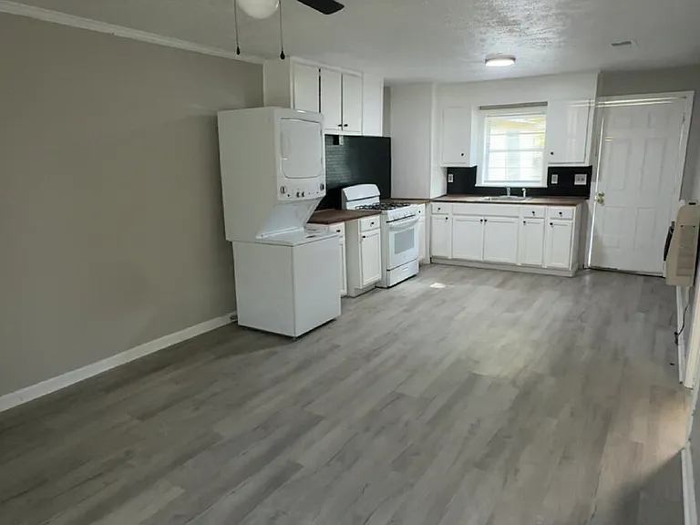 305 Valentour Rd #N — Photo 8
