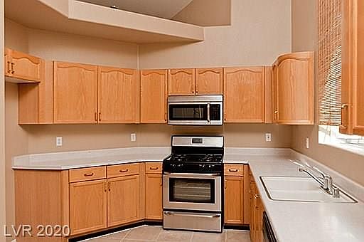 2nd image of 861 Coral Cottage Dr