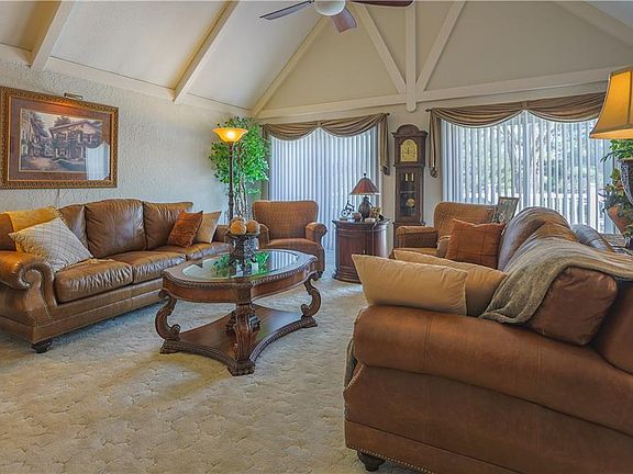 4th image of 2303 Lynn Rd