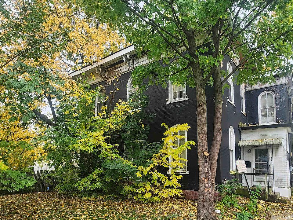 1st image of 123 Lambert Ct