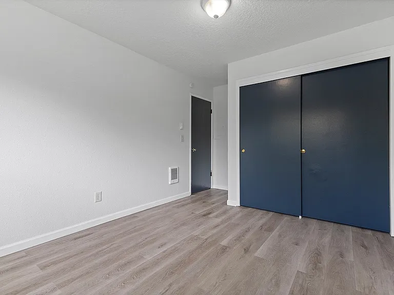 15220 SE Stark St #1-21 — Photo 12