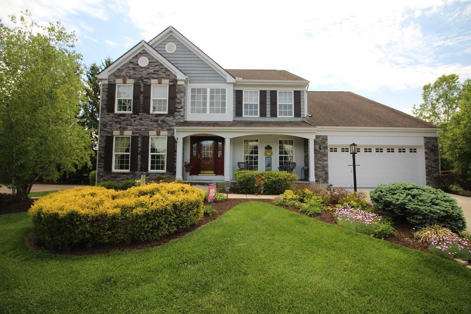 6590 Holly Hill Ln photo 1