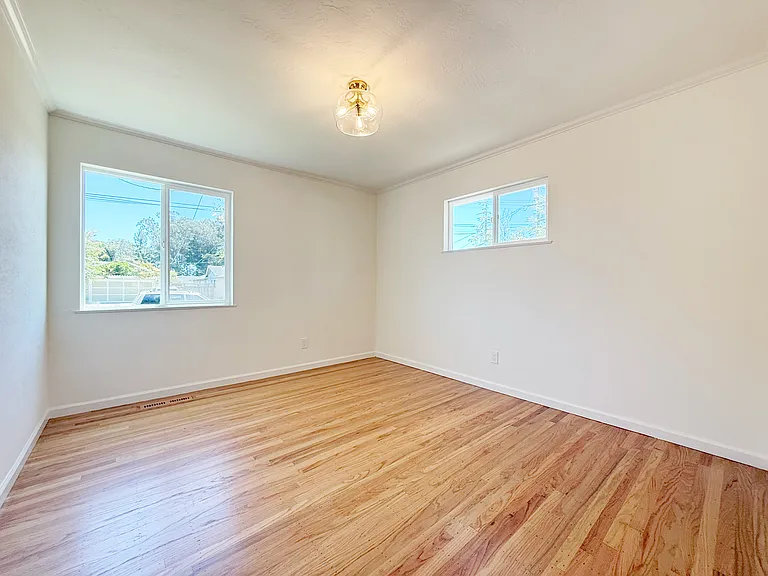 115 Crestview Ter — Photo 12