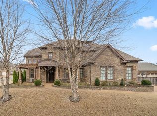 10176 Oak Levee Dr, Lakeland, TN 38002