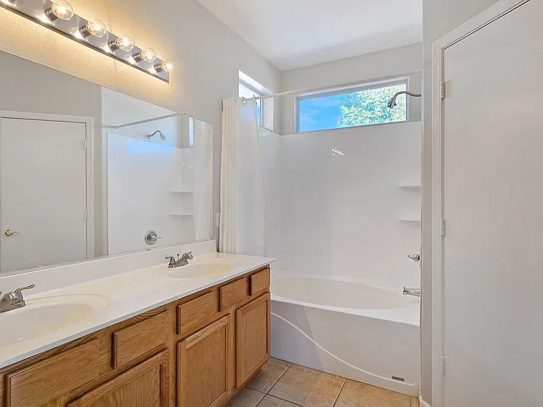 10225 N 94th Ln — Photo 18