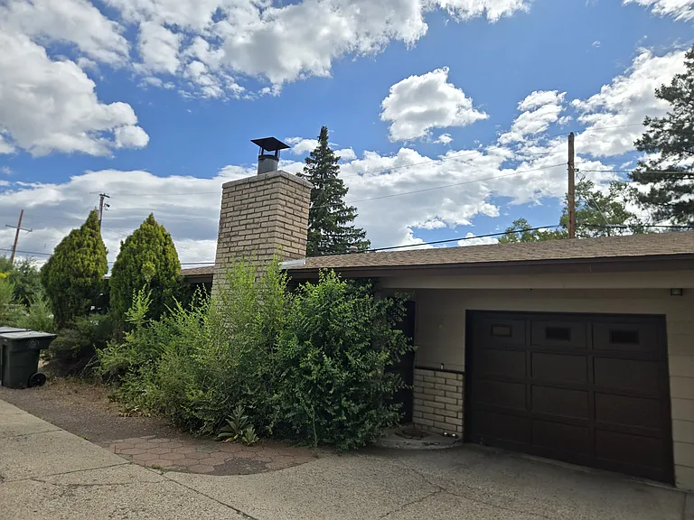 315 W Oak Ave #A — Photo 28