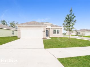 10852 Ventnor Ave, Jacksonville, FL 32218