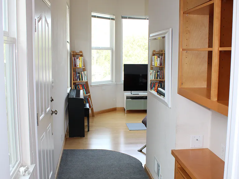 & 207A Manor Dr — Photo 12