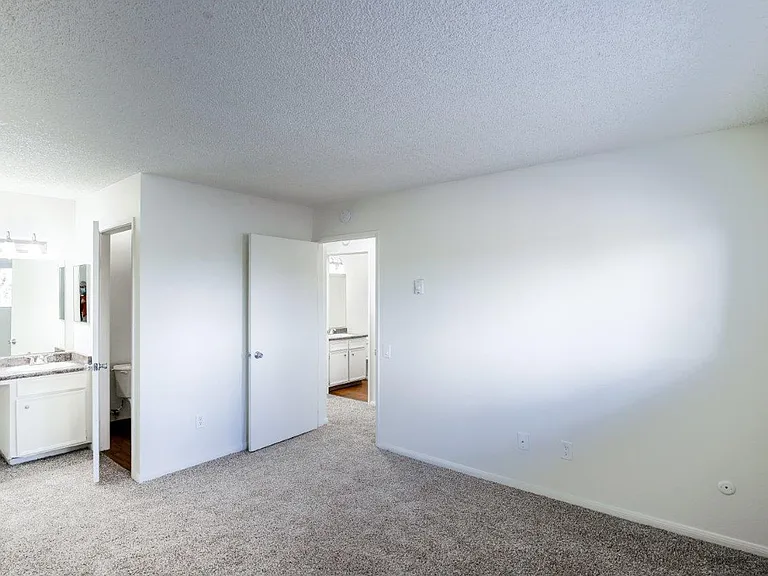 Parkview Poway Apartments — Photo 53