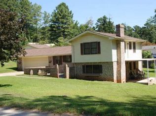 5033 Whispering Pines Dr, Gainesville, GA 30504