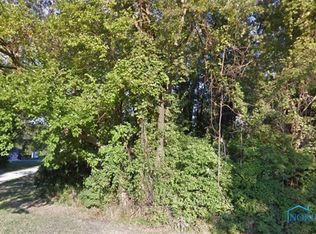 601 Beachview Rd, Curtice, OH 43412