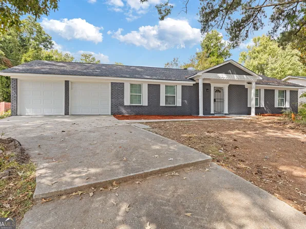 2061 Wellborn Rd, Lithonia, GA 30058