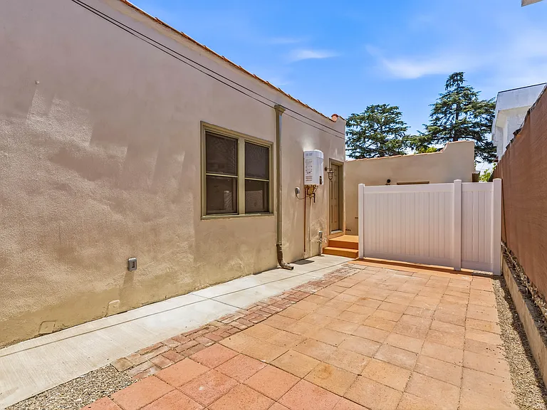 741 Granada St — Photo 26