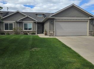 6732 E 42nd St, Sioux Falls, SD 57110