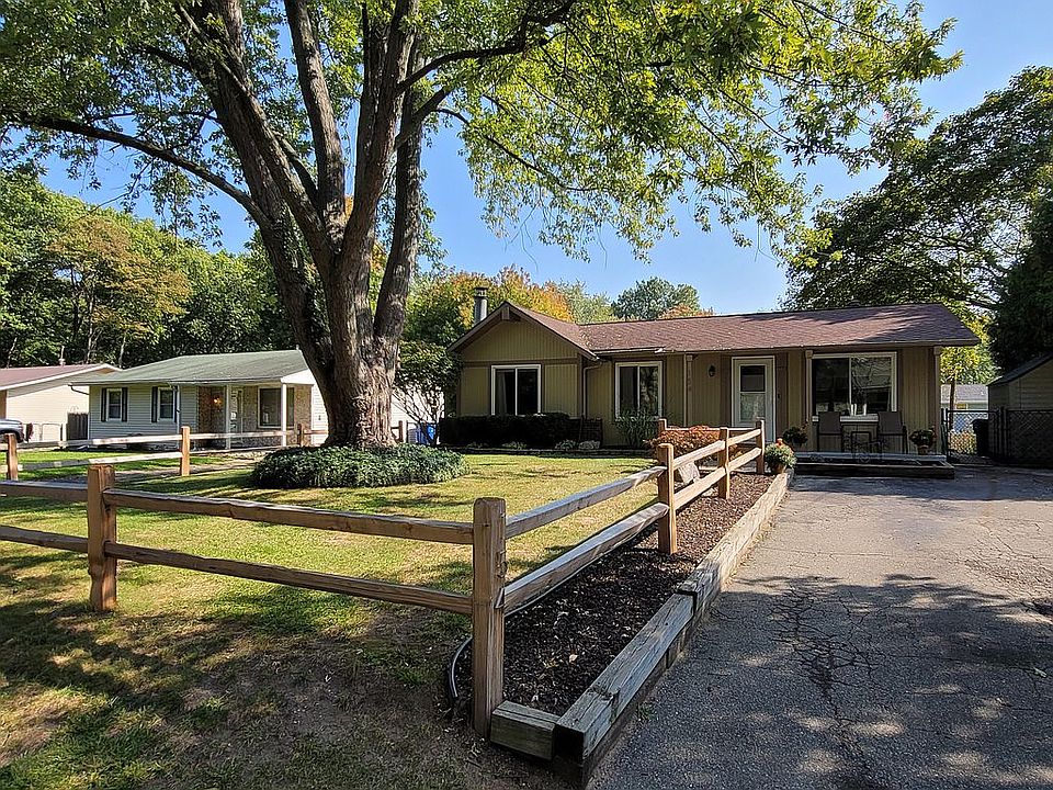 1st image of 154 Clive Ave