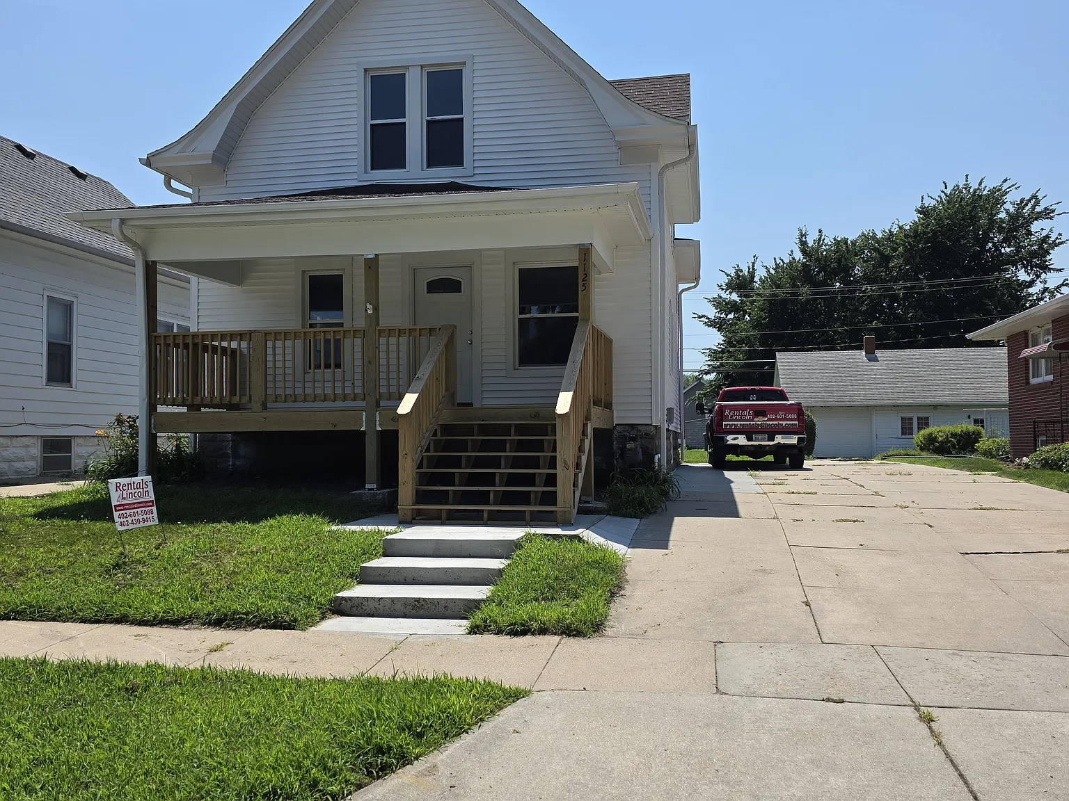 4 bed, 2.5 bath, 1380 sqft, $1,700 — Photo 2