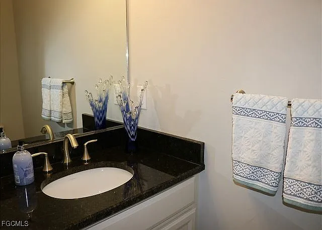 10850 Alvara Point Dr — Photo 35