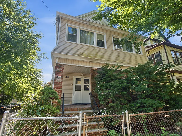 26 Seymour Ave #3 — Photo 1
