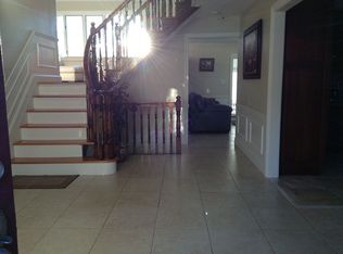 364 Hubbs Ave, Hauppauge, NY 11788