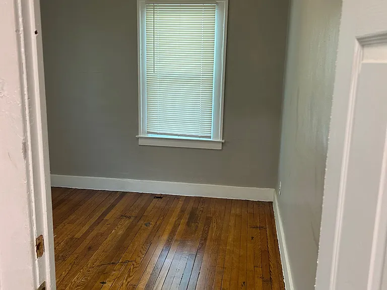 69 Euclid Ave — Photo 8