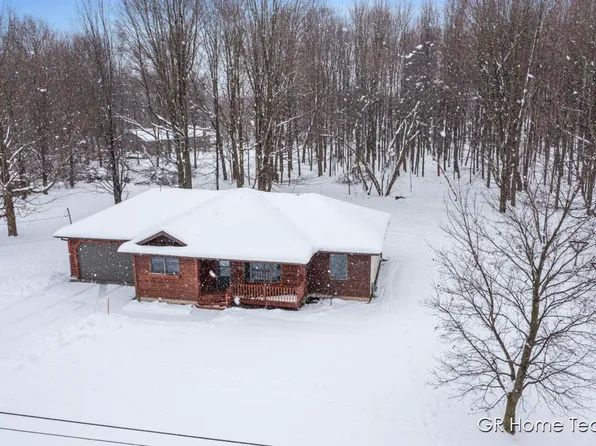 401 Niles St, Lakeview, MI 48850