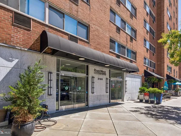 2101 Chestnut St APT 723, Philadelphia, PA 19103