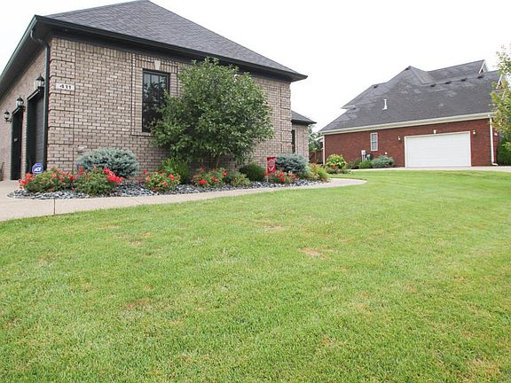 2nd image of 411 Heritage Hill Pkwy