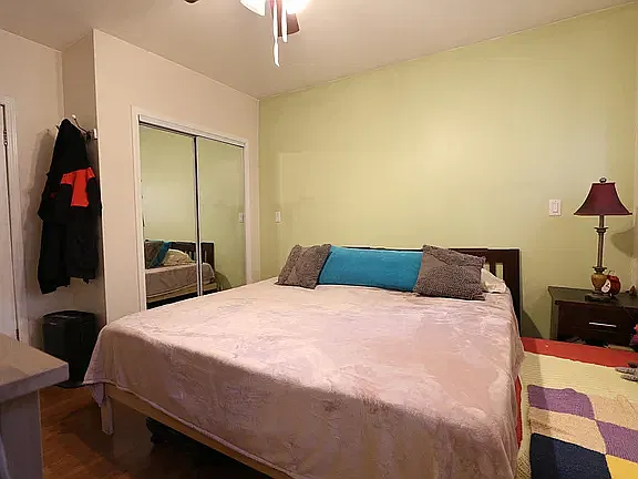 3 bed, 2.5 bath, 2000 sqft, $3,500 — Photo 2