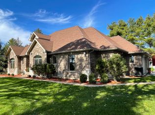 13659 Barber Greene Rd, Sycamore, IL 60178