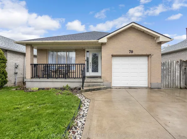 70 Ossington Dr, Hamilton, ON L8W 3S4