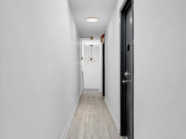 15 Thorburn Ave #204 — Photo 4