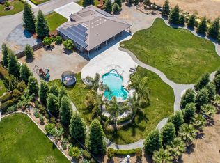 2208 W Benton Ct, Exeter, CA 93221