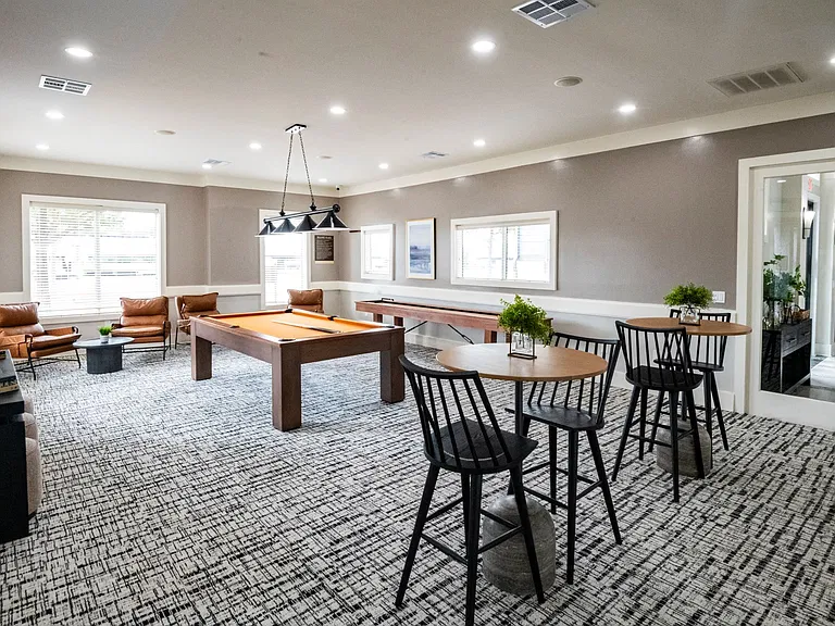 The Fenwick Apartment Homes — Photo 17