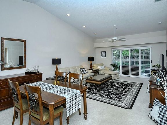 3rd image of 9611 Castle Point Dr Unit 925