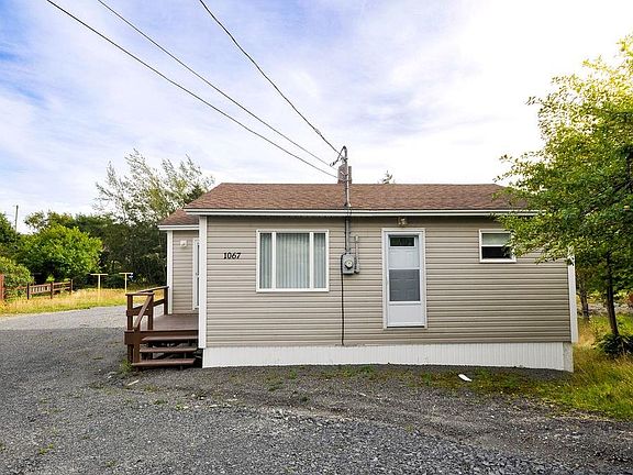4th image of 1067 Main Road