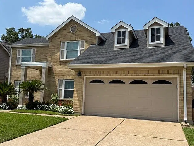 4 bed, 2019 sqft, $2,479 — Photo 4