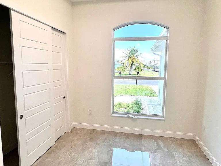 Bedroom 4 / Office