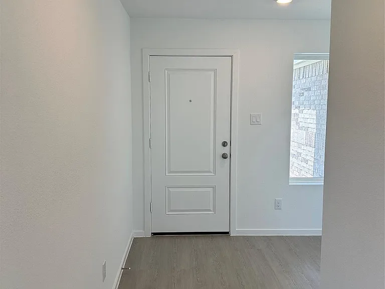15131 Willowater Dr — Photo 5
